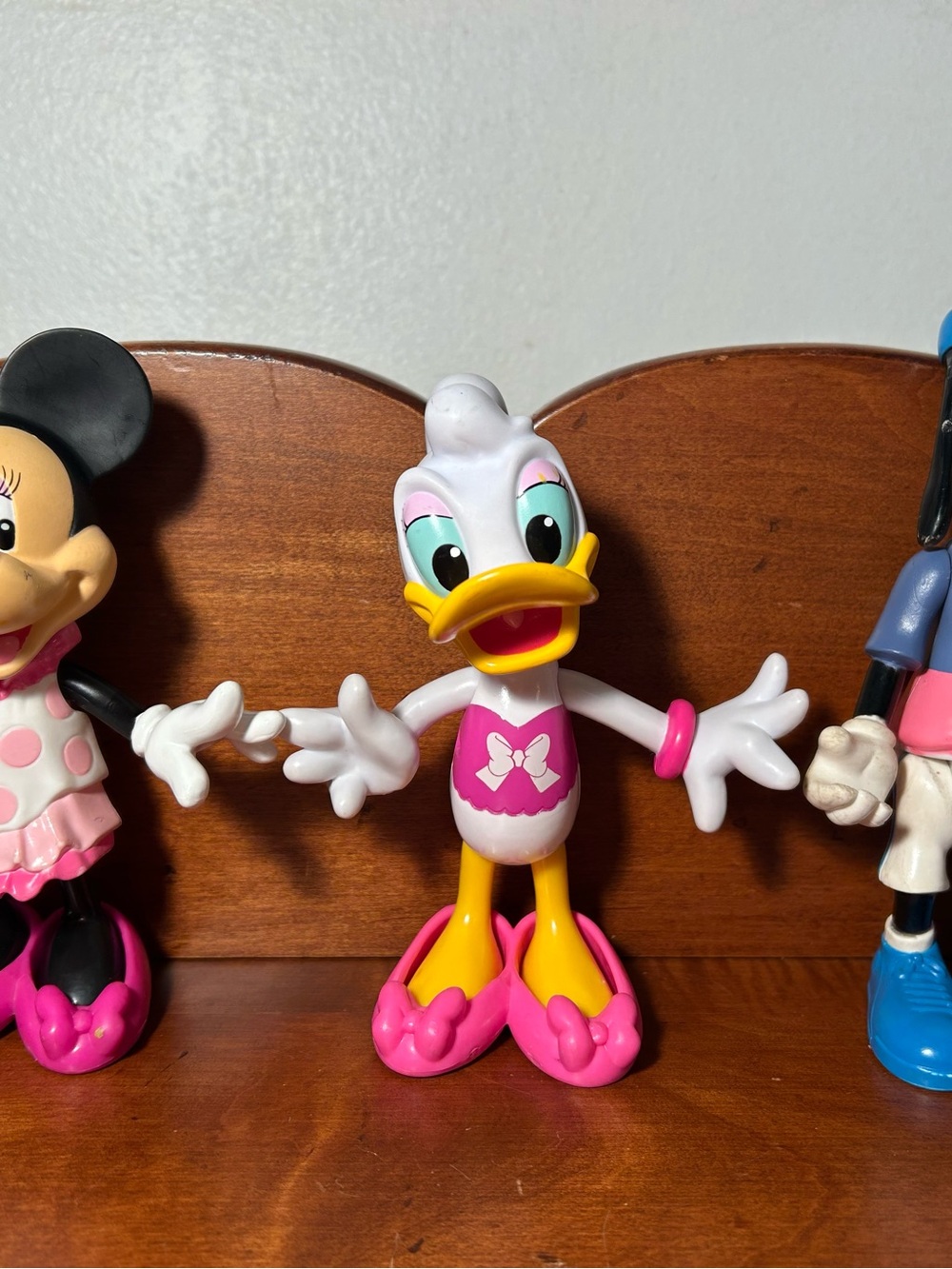 Set of 3 Disney Minnie Daisy & Goofy Plastic Figures 5.25” - 6” tall